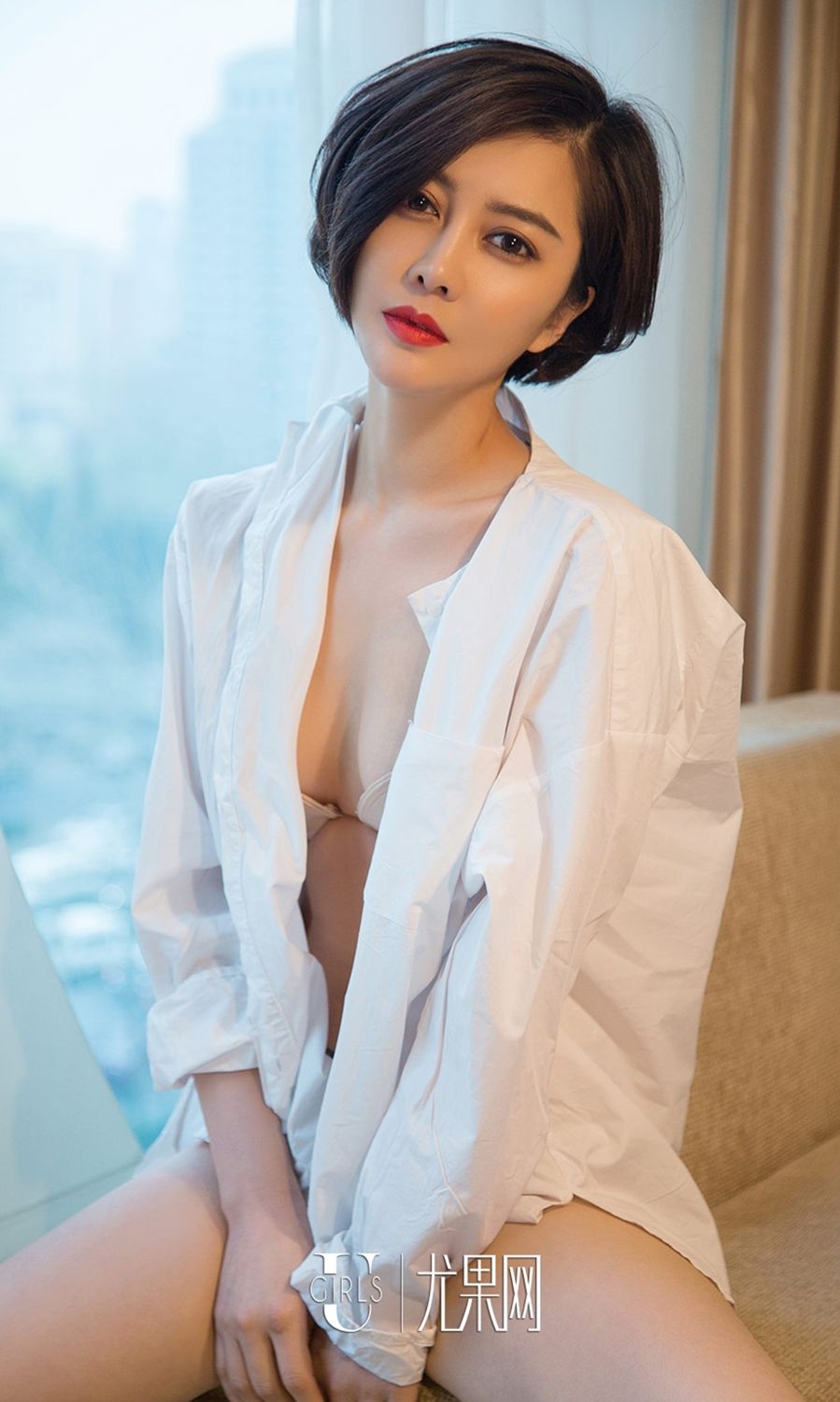 尤果网夏沫短发妩媚梦幻蕾丝写真