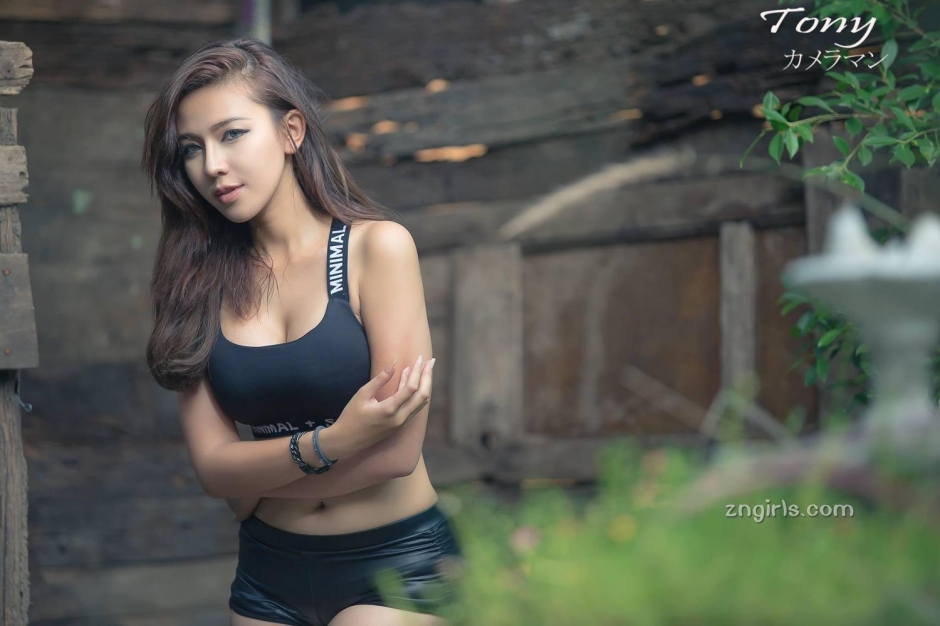 泰美人Parida Kumsopa蕾丝显爆乳美女血脉膨胀好性感