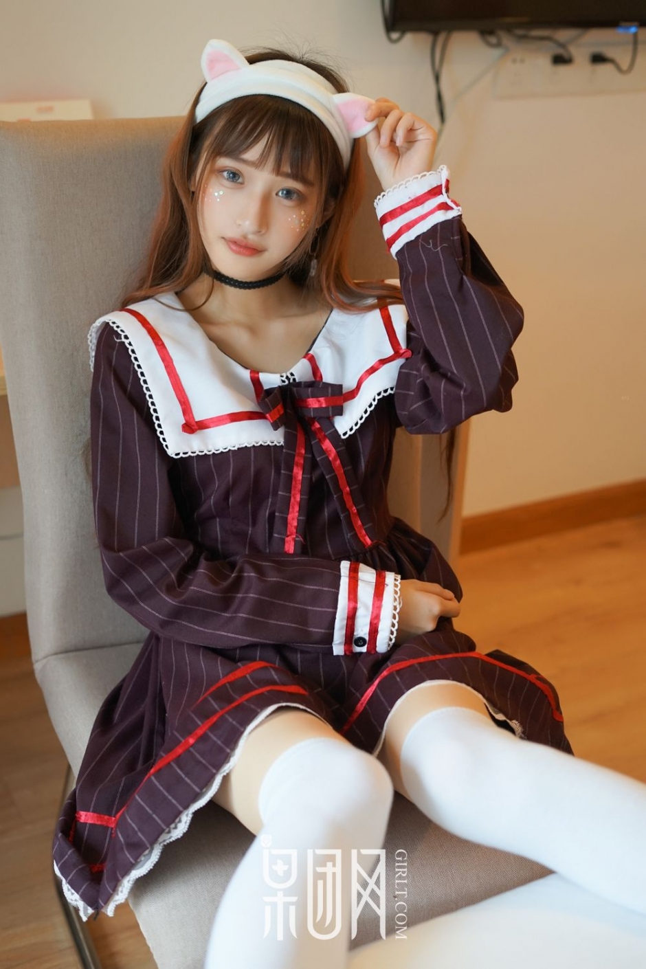 无辜表情小狐狸精果团网little贝壳人形初显清纯诱人