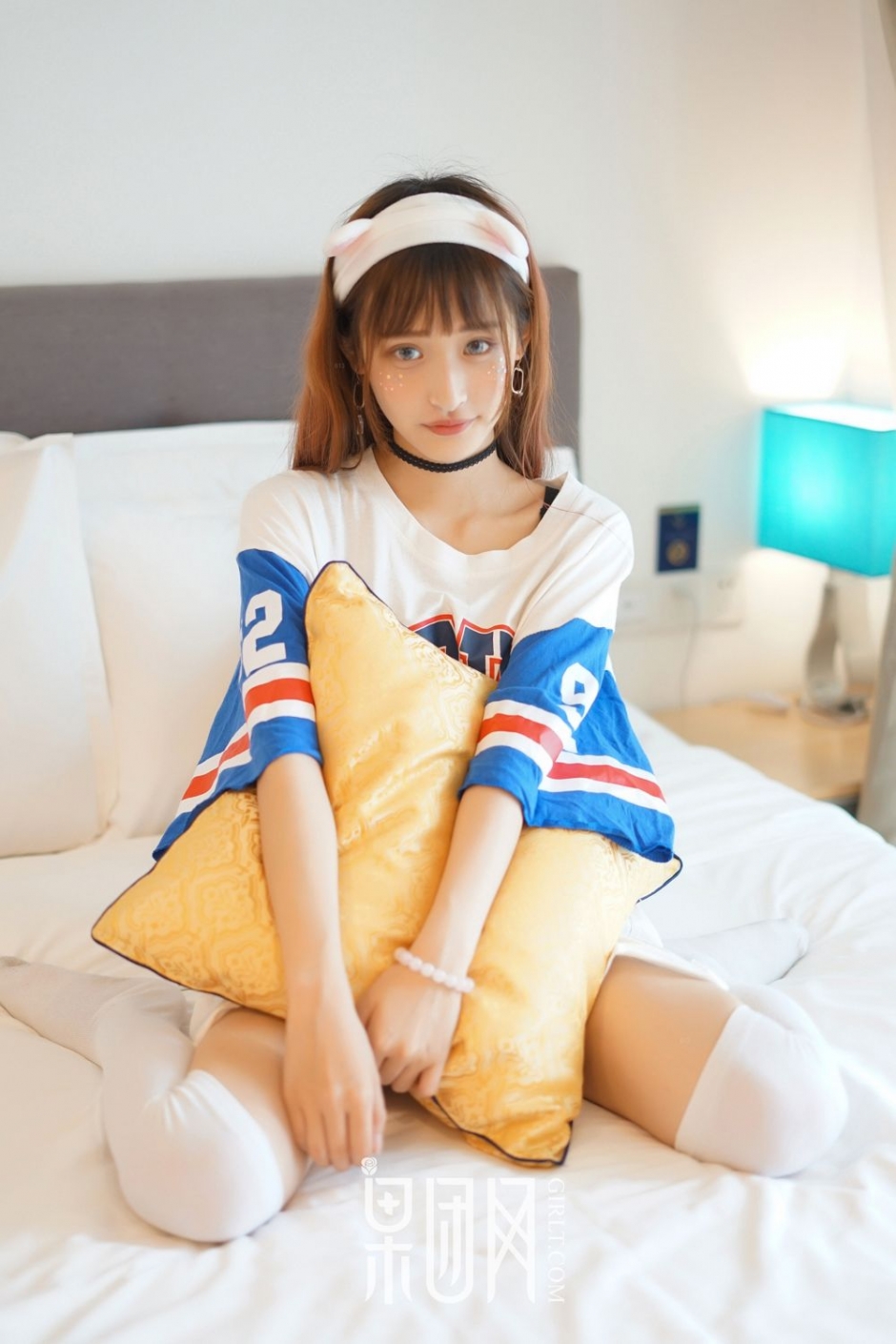 无辜表情小狐狸精果团网little贝壳人形初显清纯诱人