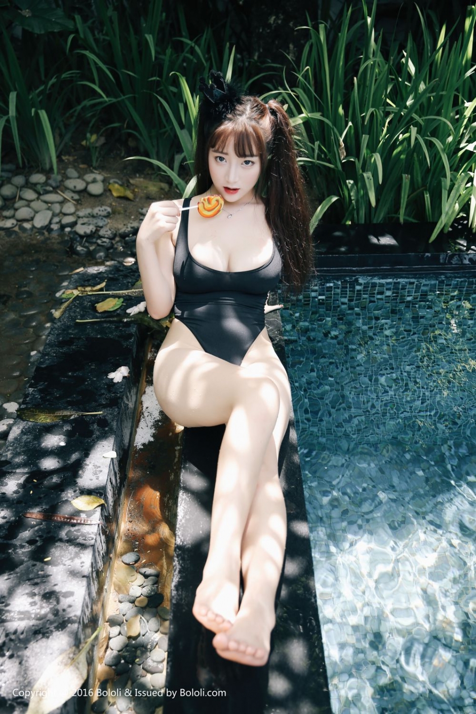 波萝社童颜波霸妹妹贴面诱惑深陷巨乳诱惑