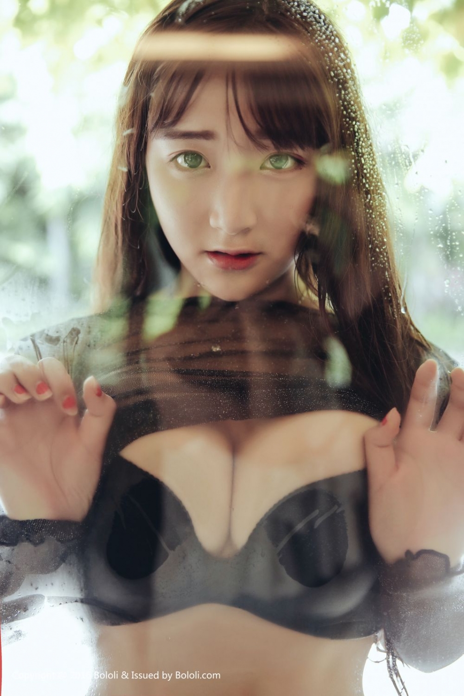 波萝社童颜波霸妹妹贴面诱惑深陷巨乳诱惑