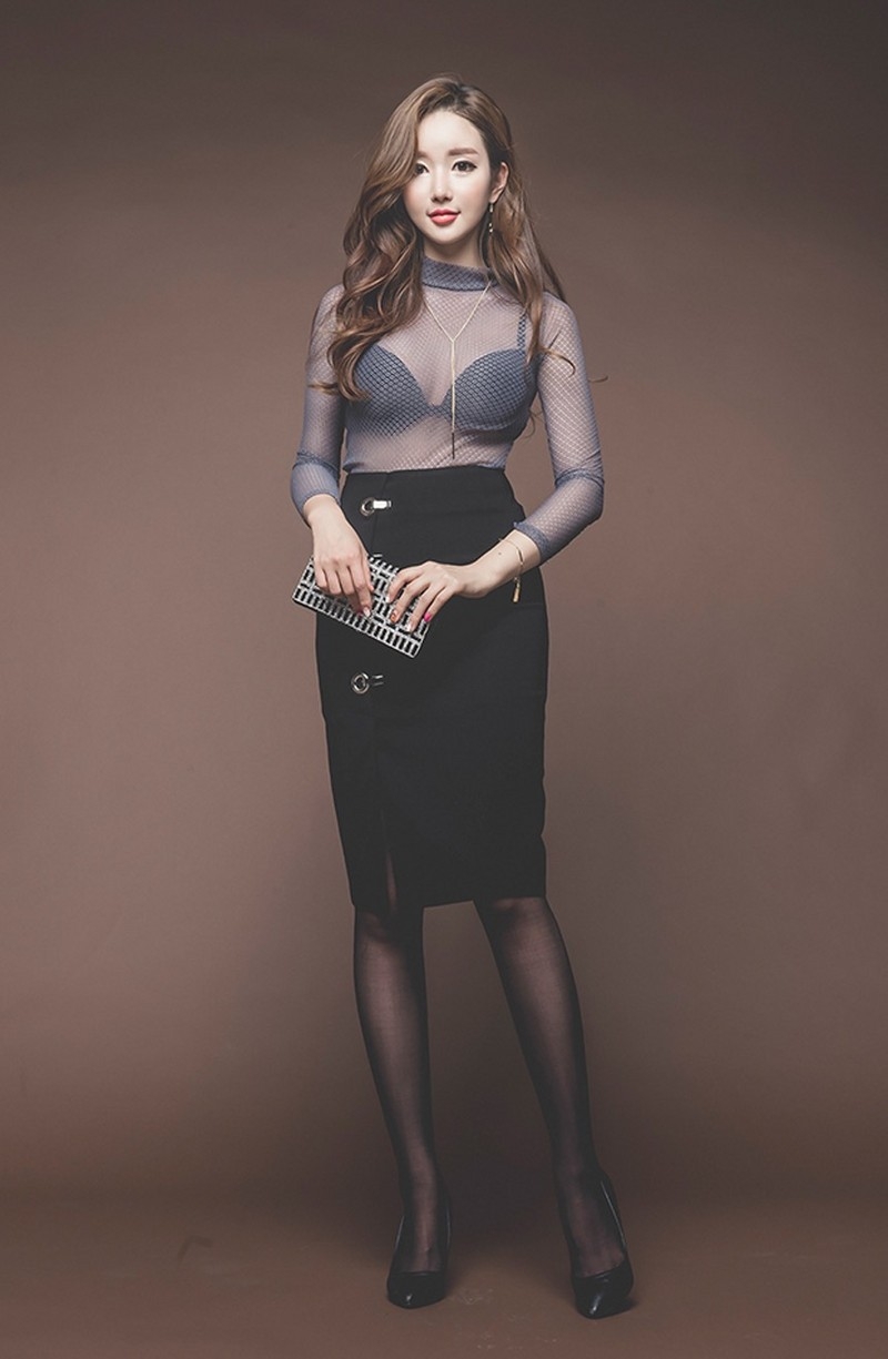 透视蕾丝韩国性感美女头酥胸诱人爆乳内衣秀图片