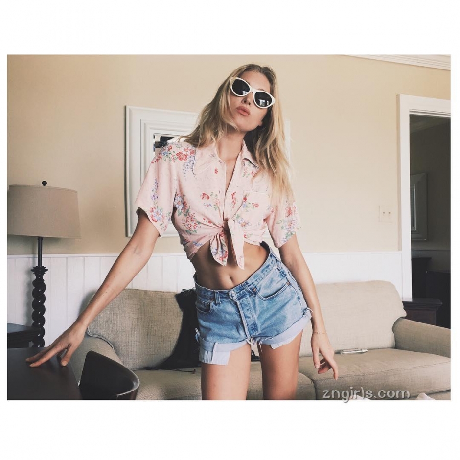 瑞典模特Elsa Hosk比基尼火辣写真