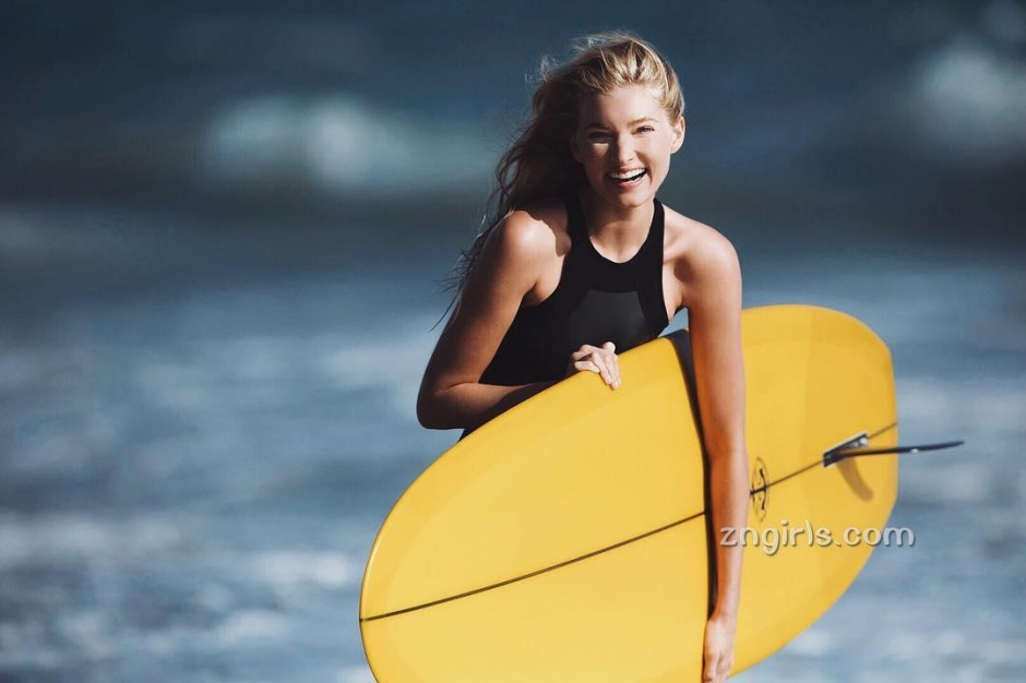 瑞典模特Elsa Hosk比基尼火辣写真