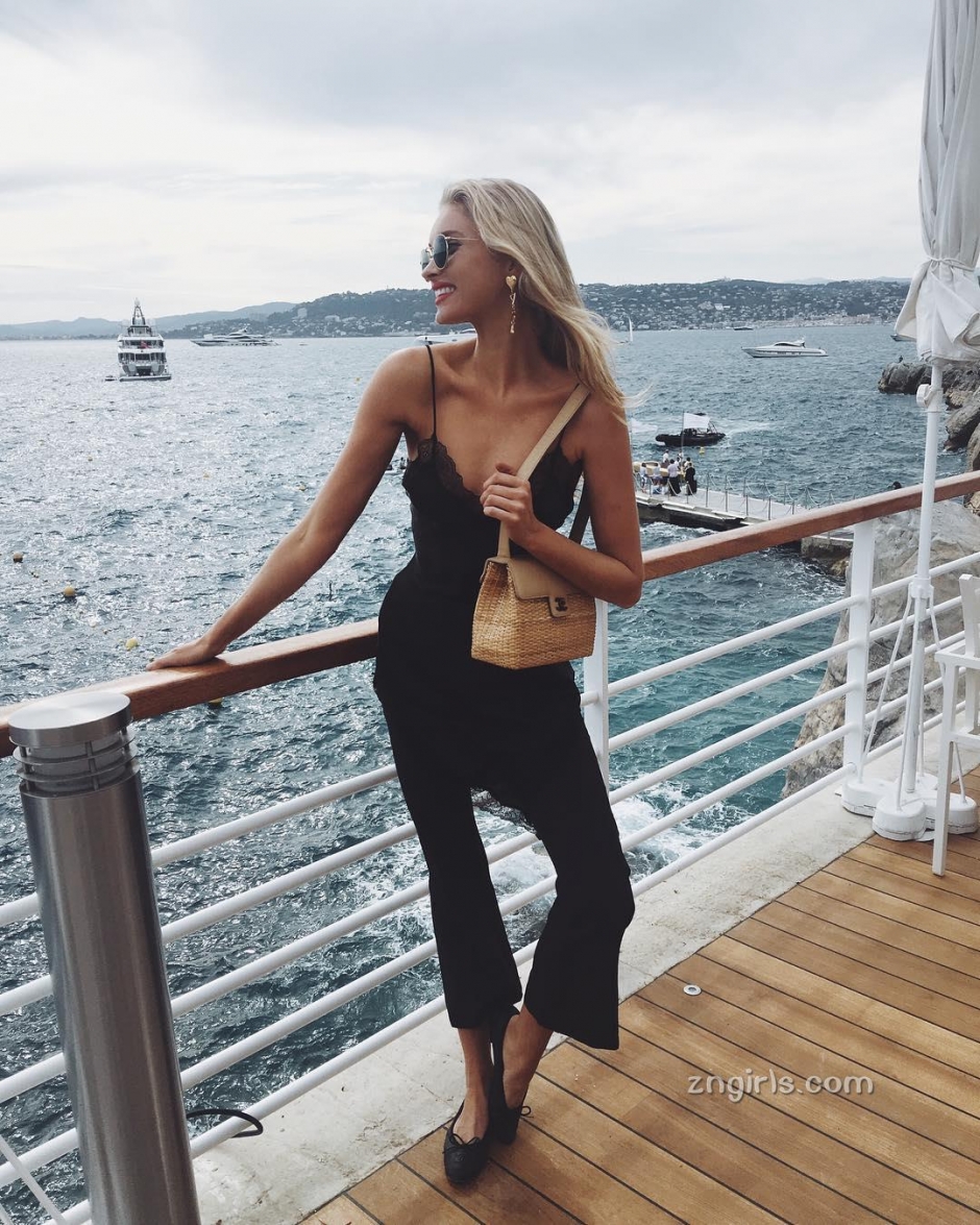 瑞典模特Elsa Hosk比基尼火辣写真