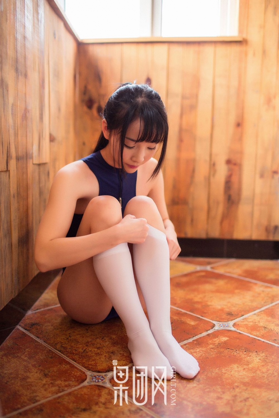 可爱嫩模萌神妹妹死库水性感写真