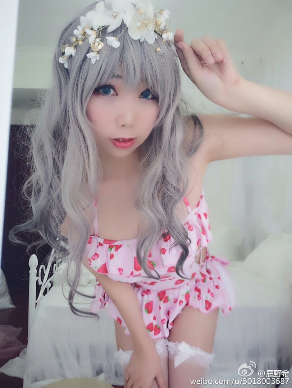 美女萝莉鹿野希女仆装诱人写真