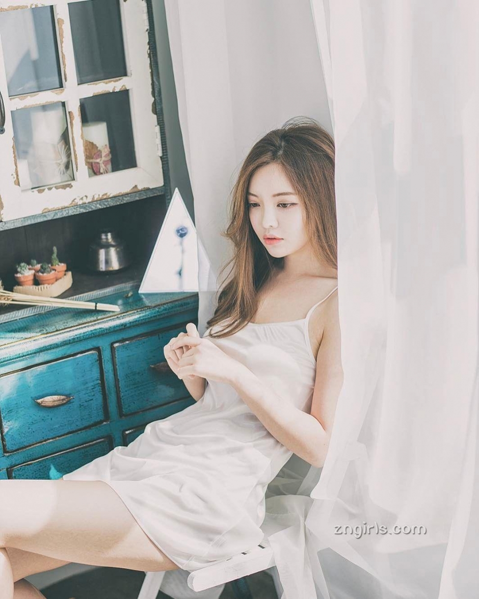 韩国模特真熙私房写真秀极致身材