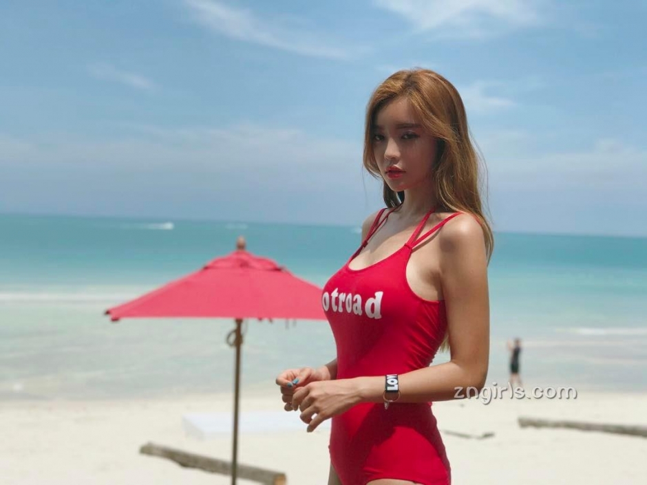 韩国模特真熙私房写真秀极致身材