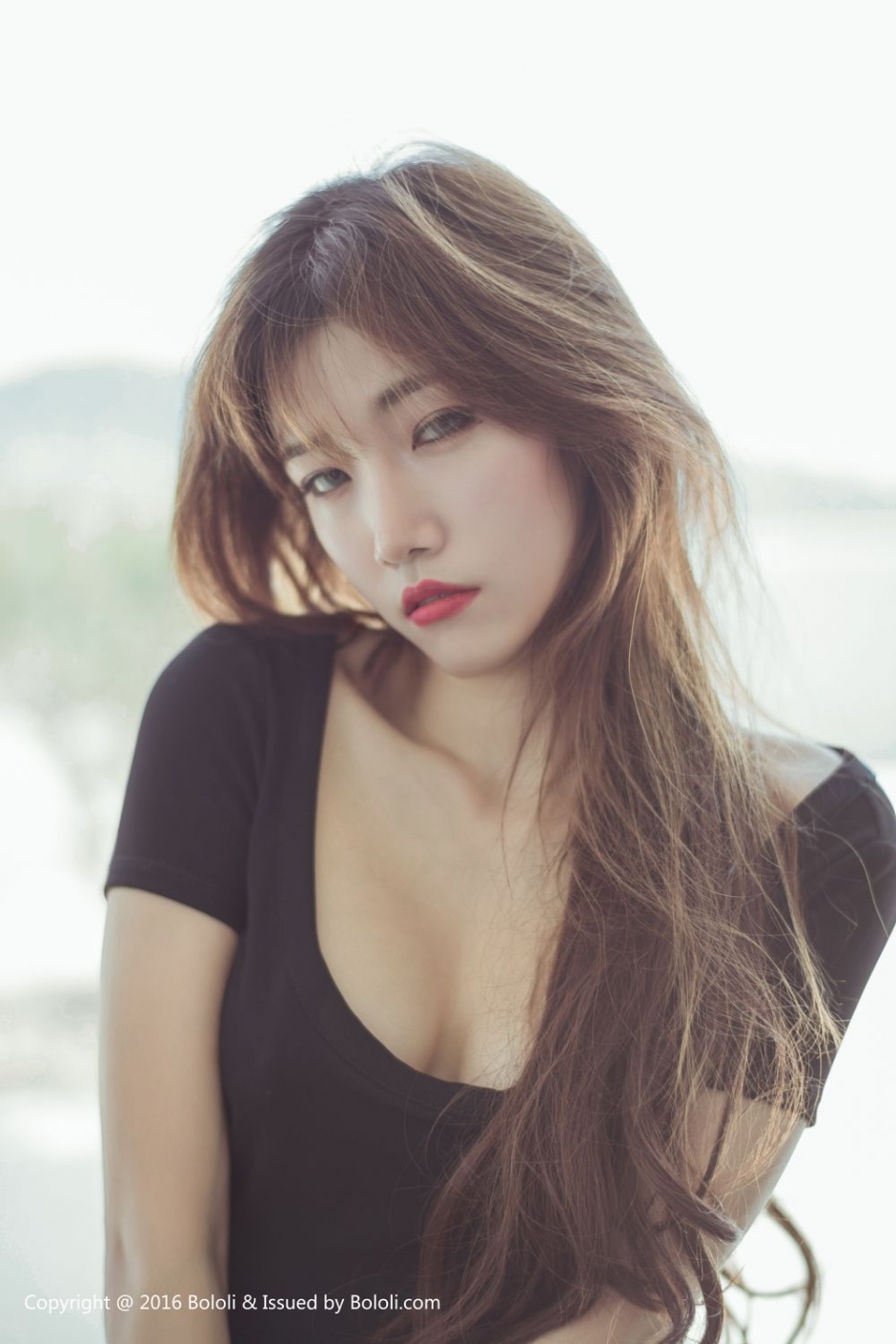 波萝社美女kbora私房写真美臀诱人