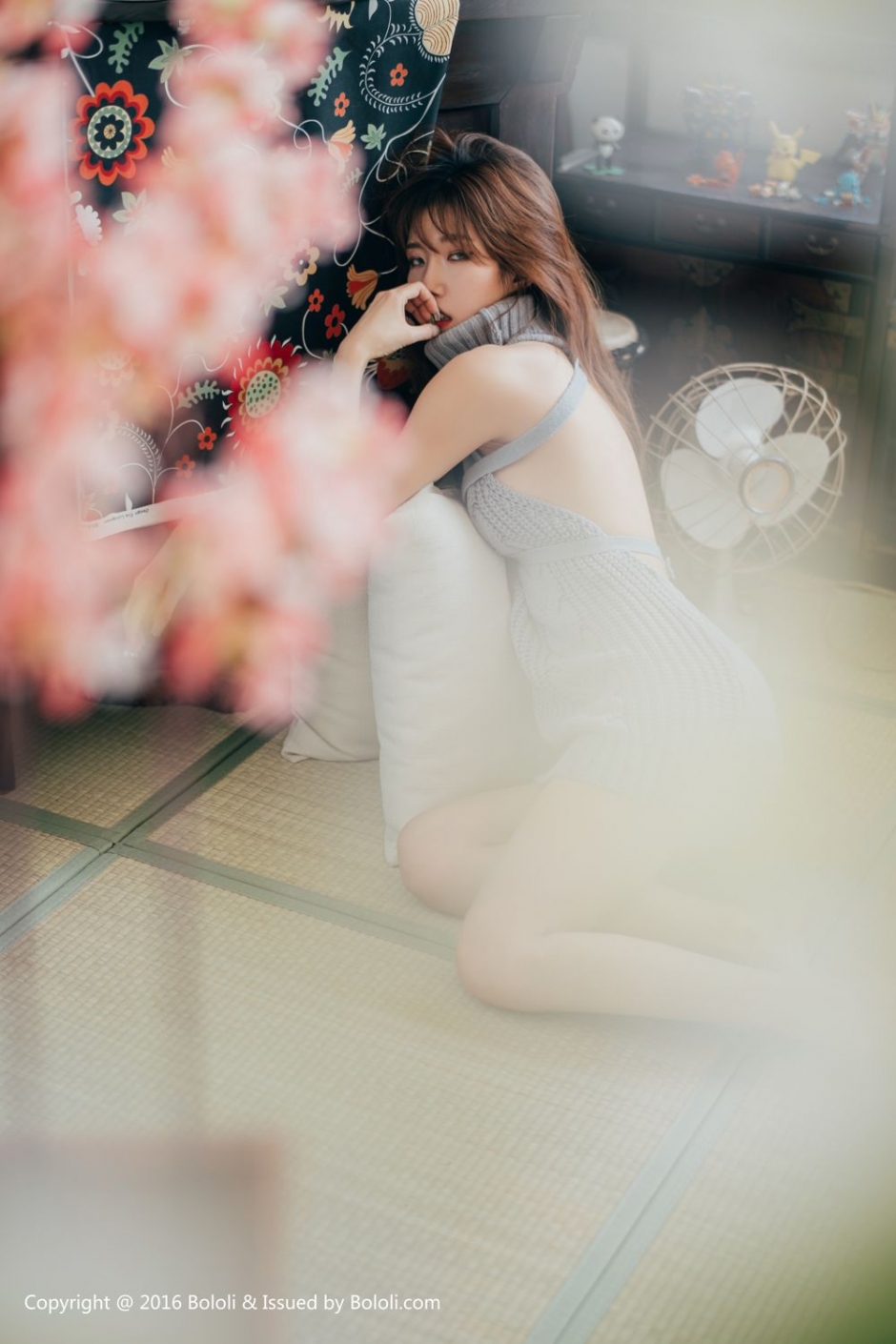 波萝社美女kbora私房写真美臀诱人