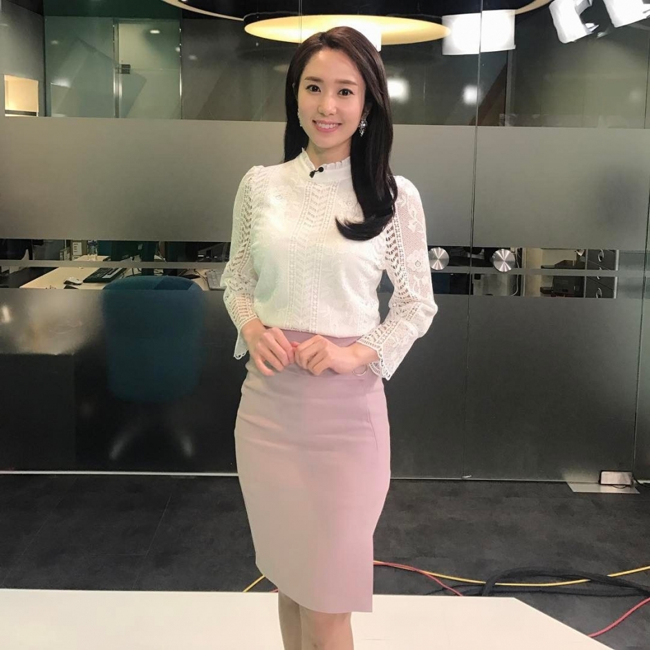 韩国模特郑珠姬自拍美照气质迷人