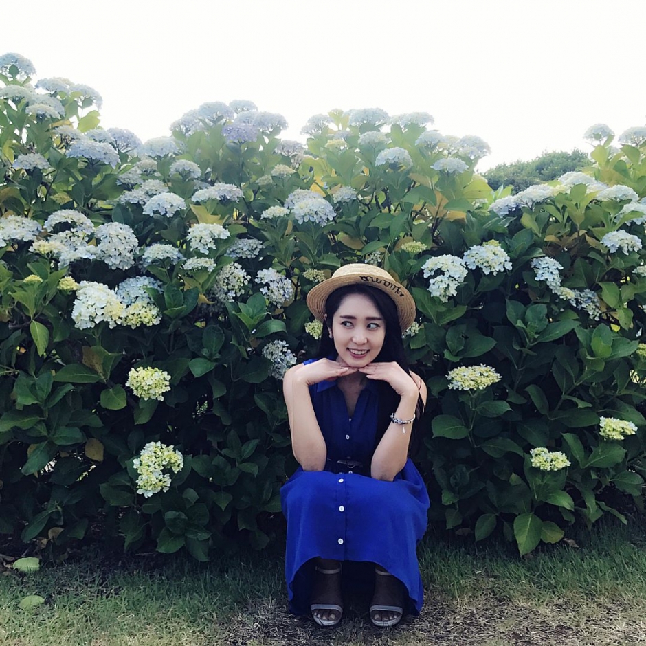 韩国模特郑珠姬自拍美照气质迷人