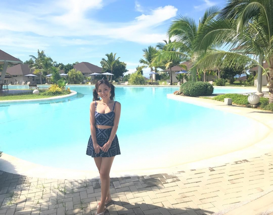 海归美女Angela Ng生活自拍照