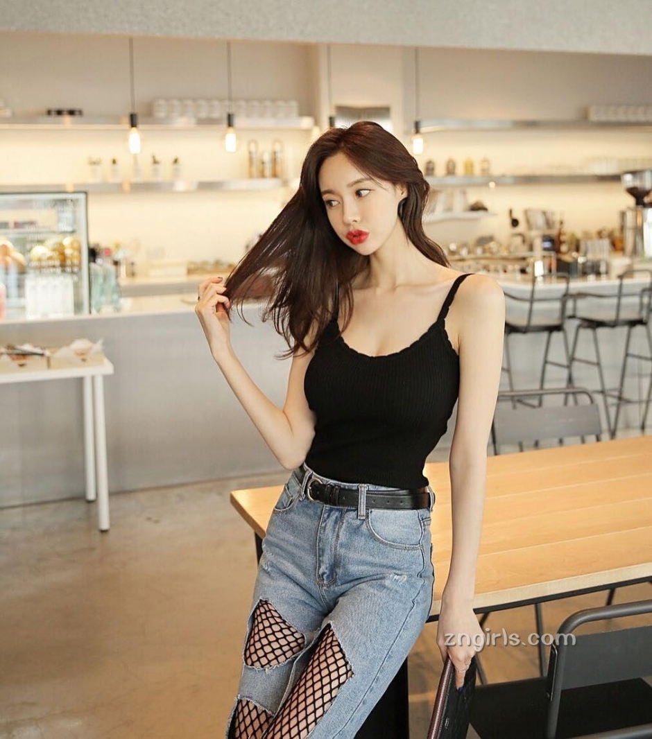 韩国模特慧美高雅气质写真风韵十足