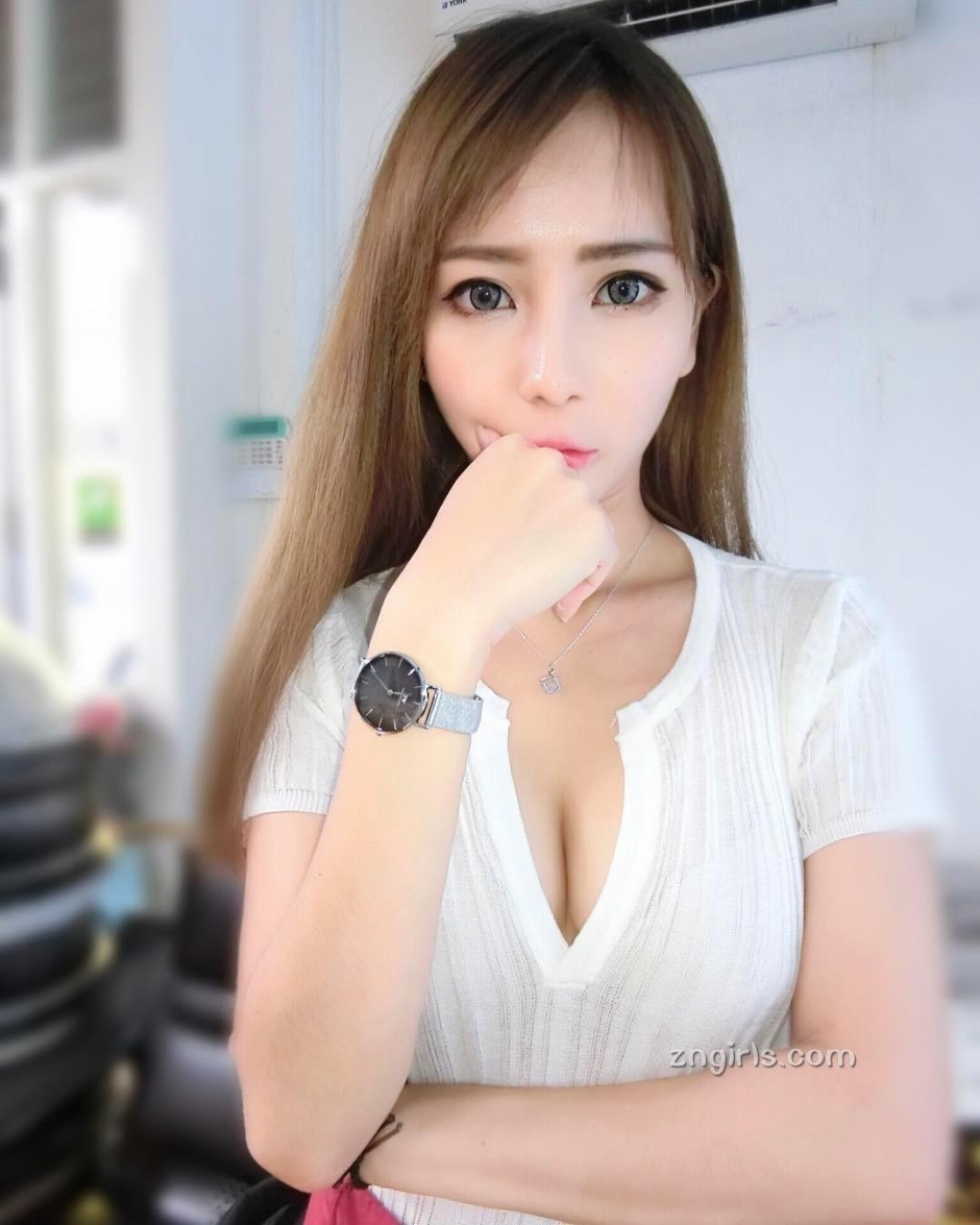 马来西亚超正美眉Evonne Chou- 海边甜美写真