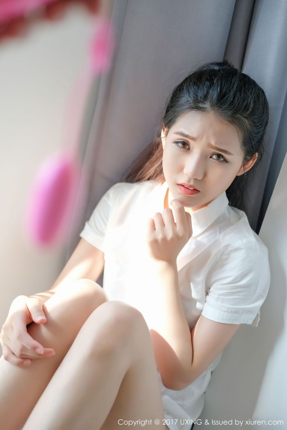 清纯学生服可爱马尾妹子小叶子清纯动人居家写真