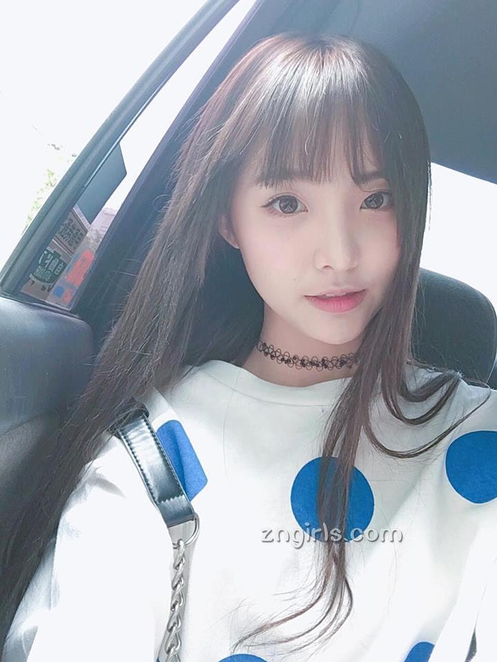 泰国精灵系清新萌妹 Nenezsnp的高颜值还有甜笑