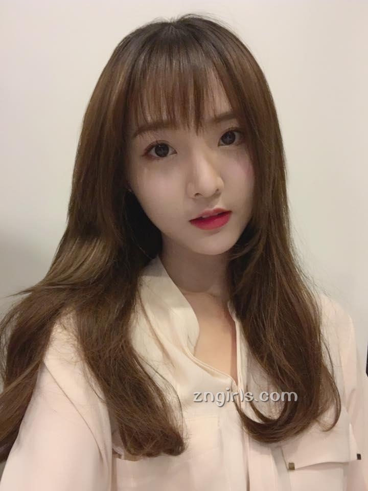 泰国精灵系清新萌妹 Nenezsnp的高颜值还有甜笑