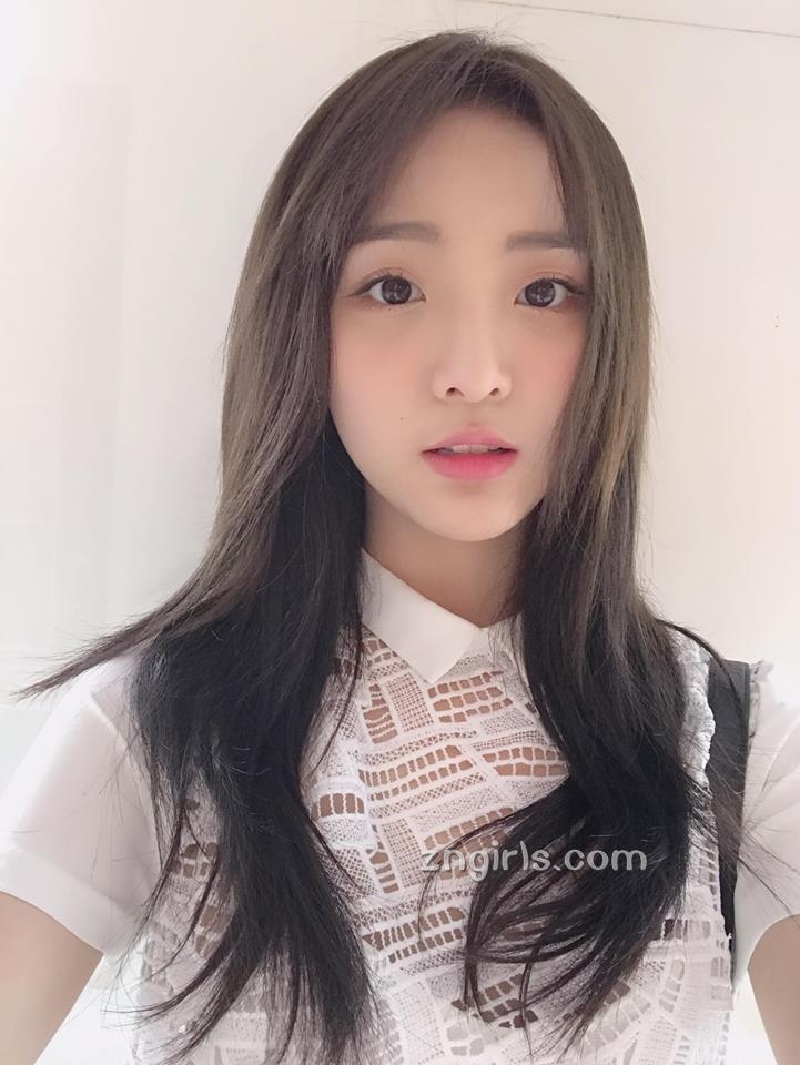 泰国精灵系清新萌妹 Nenezsnp的高颜值还有甜笑