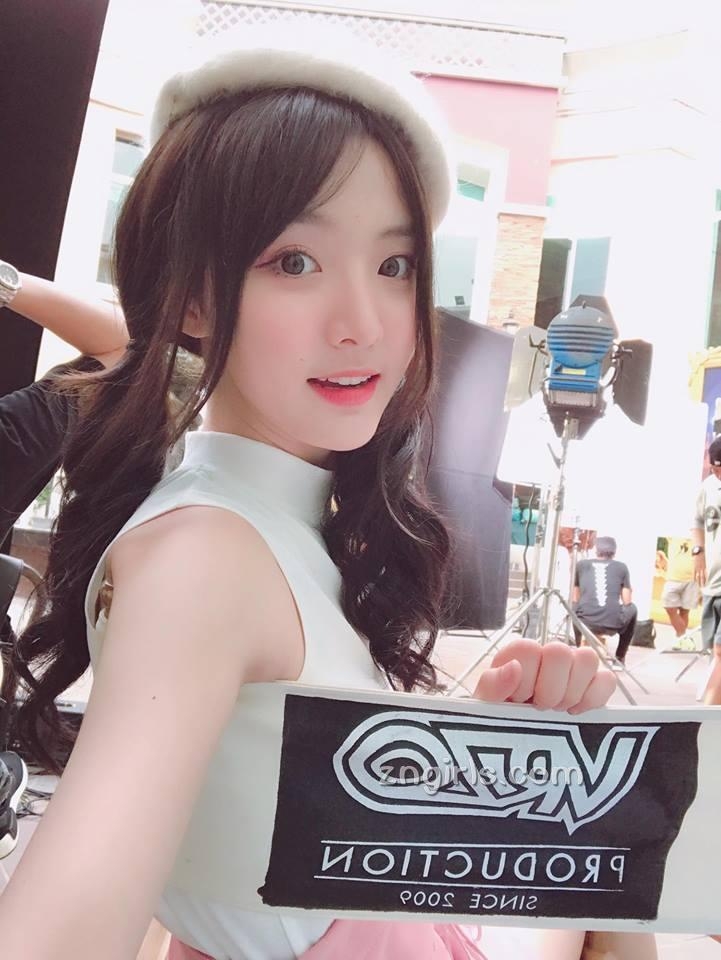 泰国精灵系清新萌妹 Nenezsnp的高颜值还有甜笑