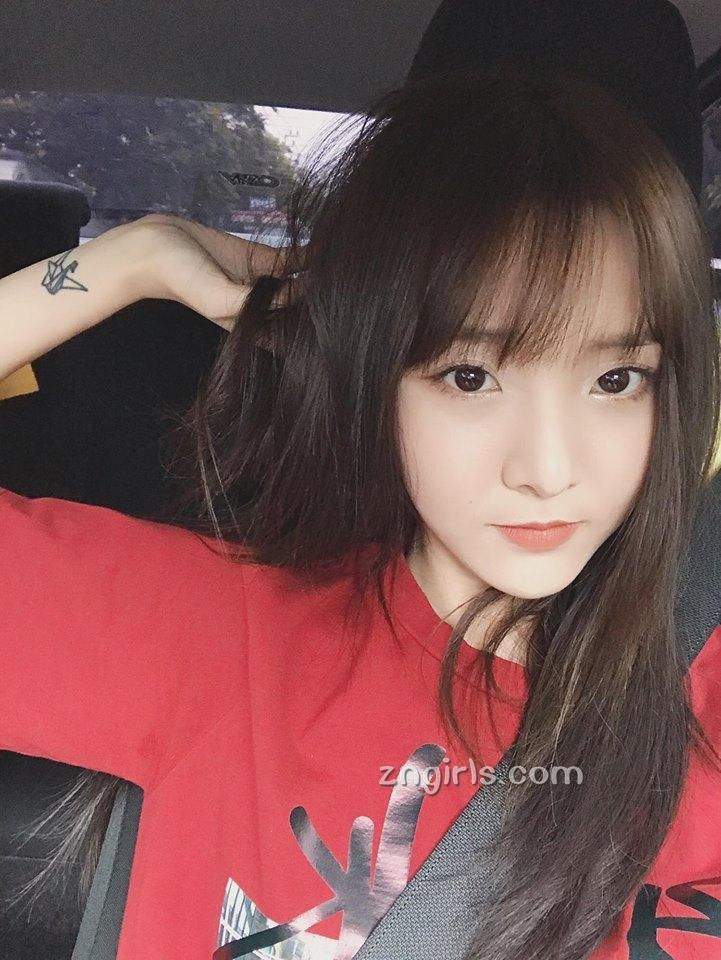 泰国精灵系清新萌妹 Nenezsnp的高颜值还有甜笑