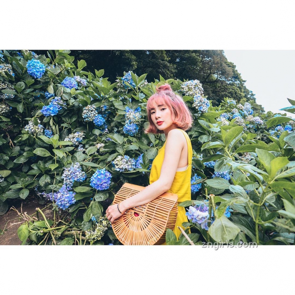 台湾美妆博主田以熙 身材饱满甜美私房照