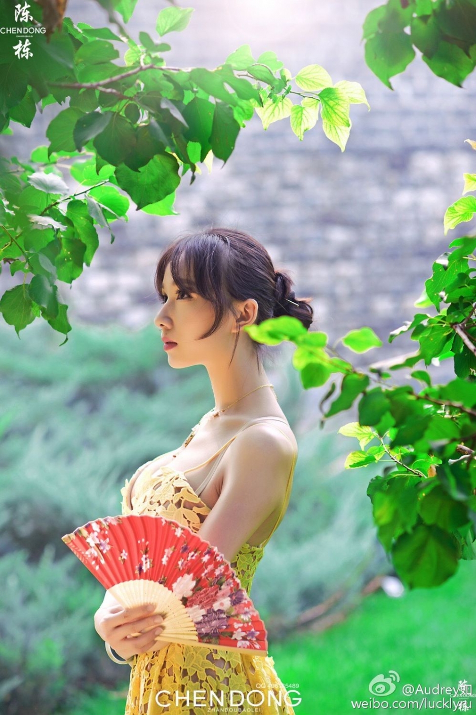 美女模特Audrey如街拍唯美写真清爽迷人