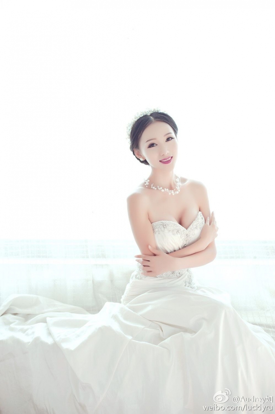 美女模特Audrey如街拍唯美写真清爽迷人