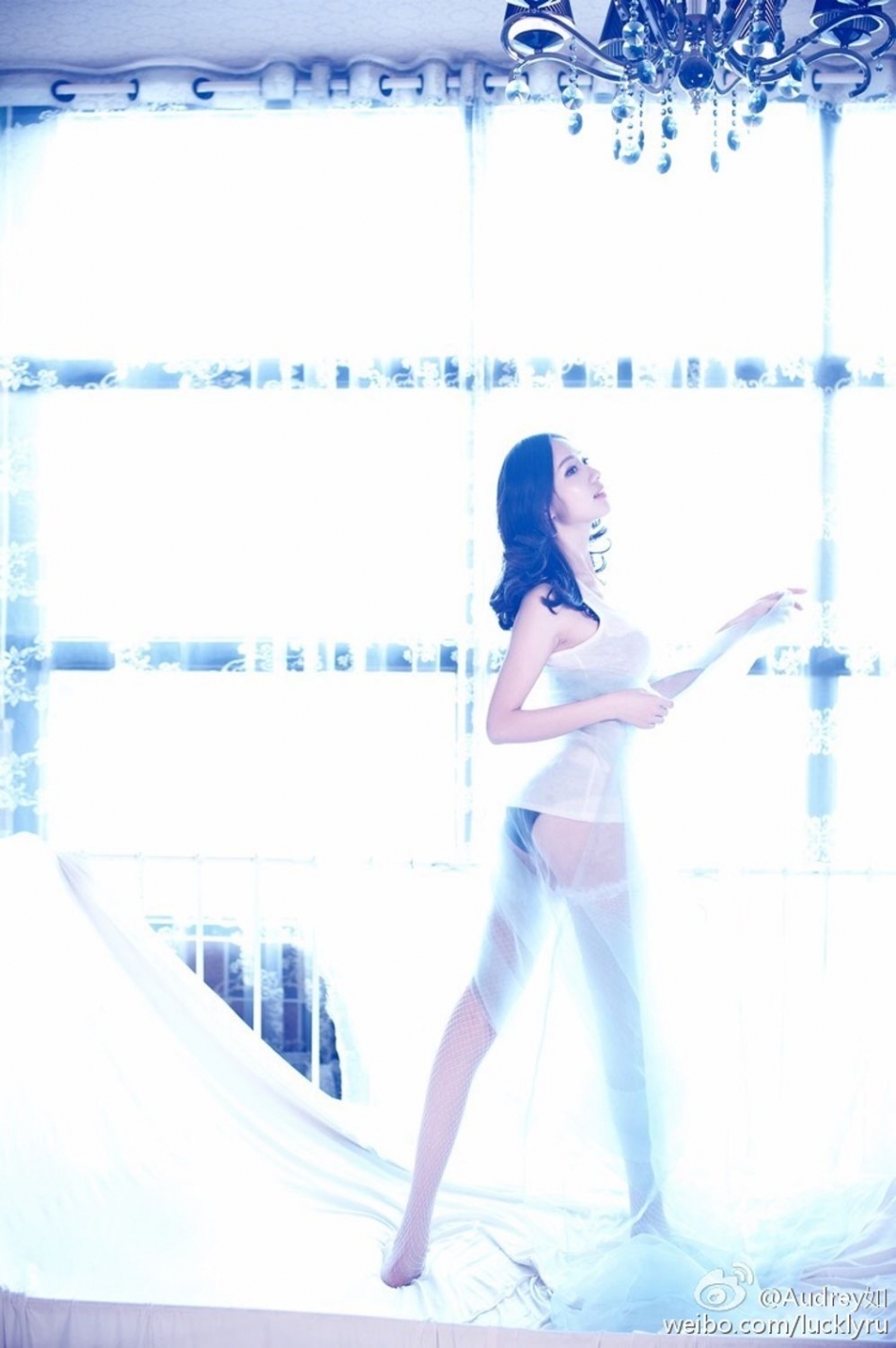 美女模特Audrey如街拍唯美写真清爽迷人