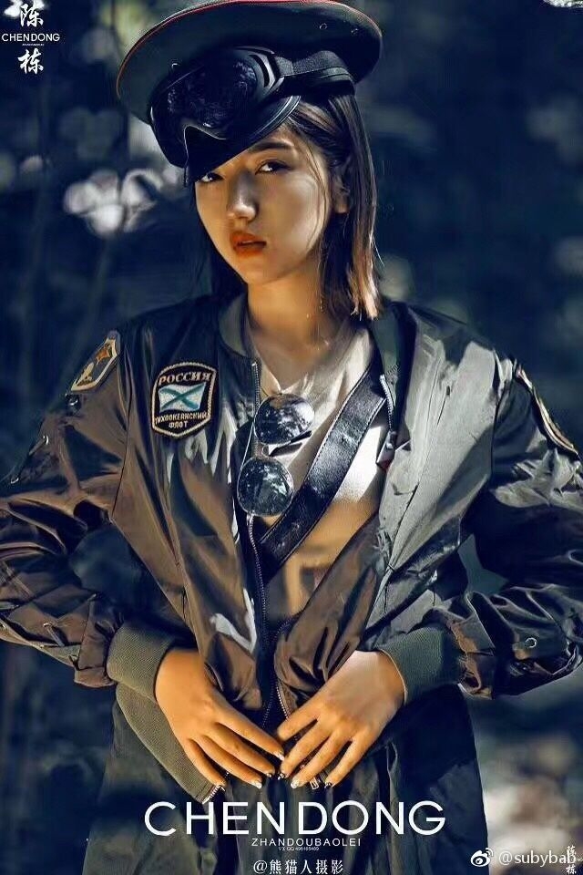 维族美女苏比 微博时尚私房写真