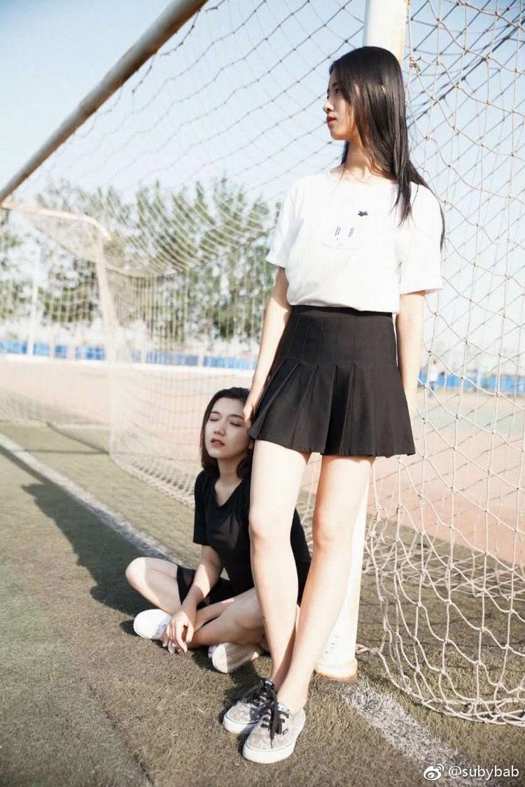 维族美女苏比 微博时尚私房写真