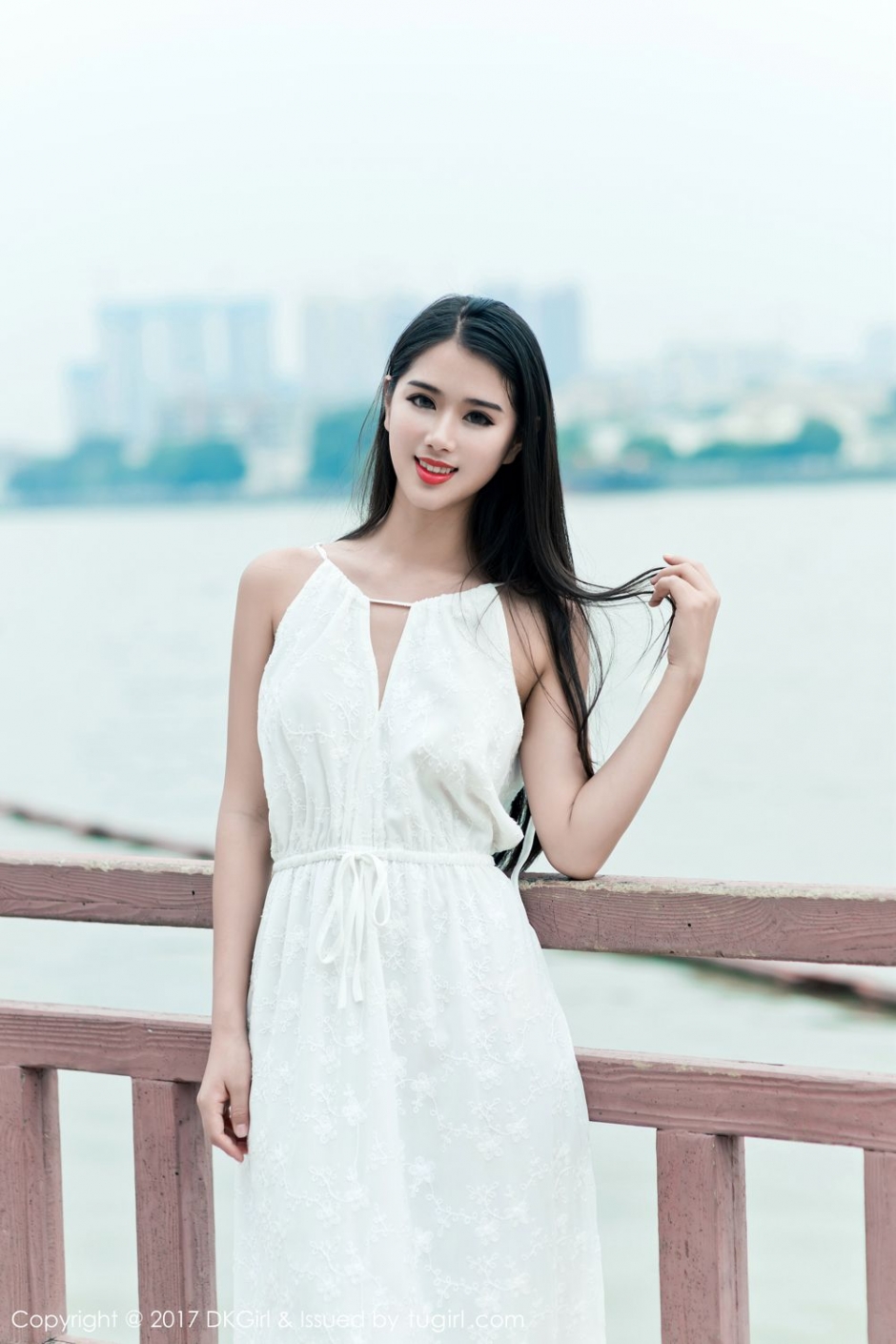 美女化妆师阿宝宝 纯情少女丰乳肥臀