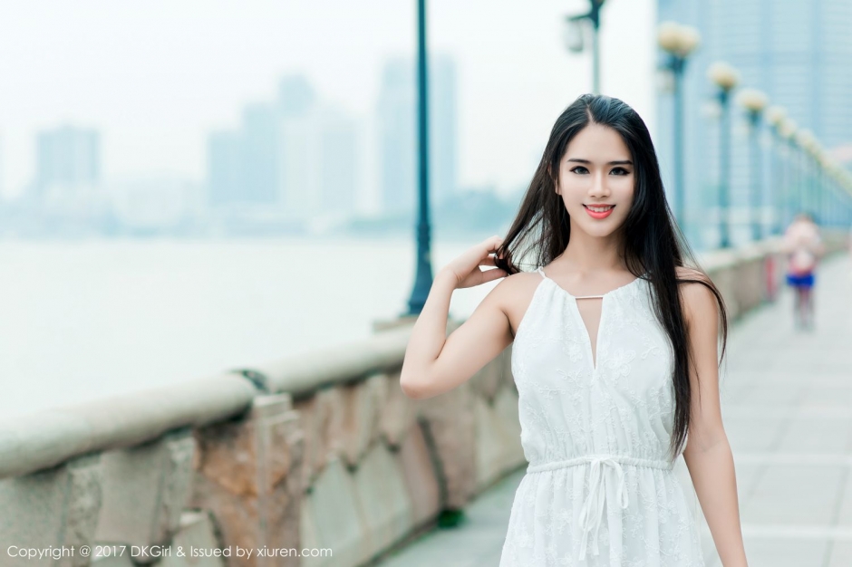 美女化妆师阿宝宝 纯情少女丰乳肥臀