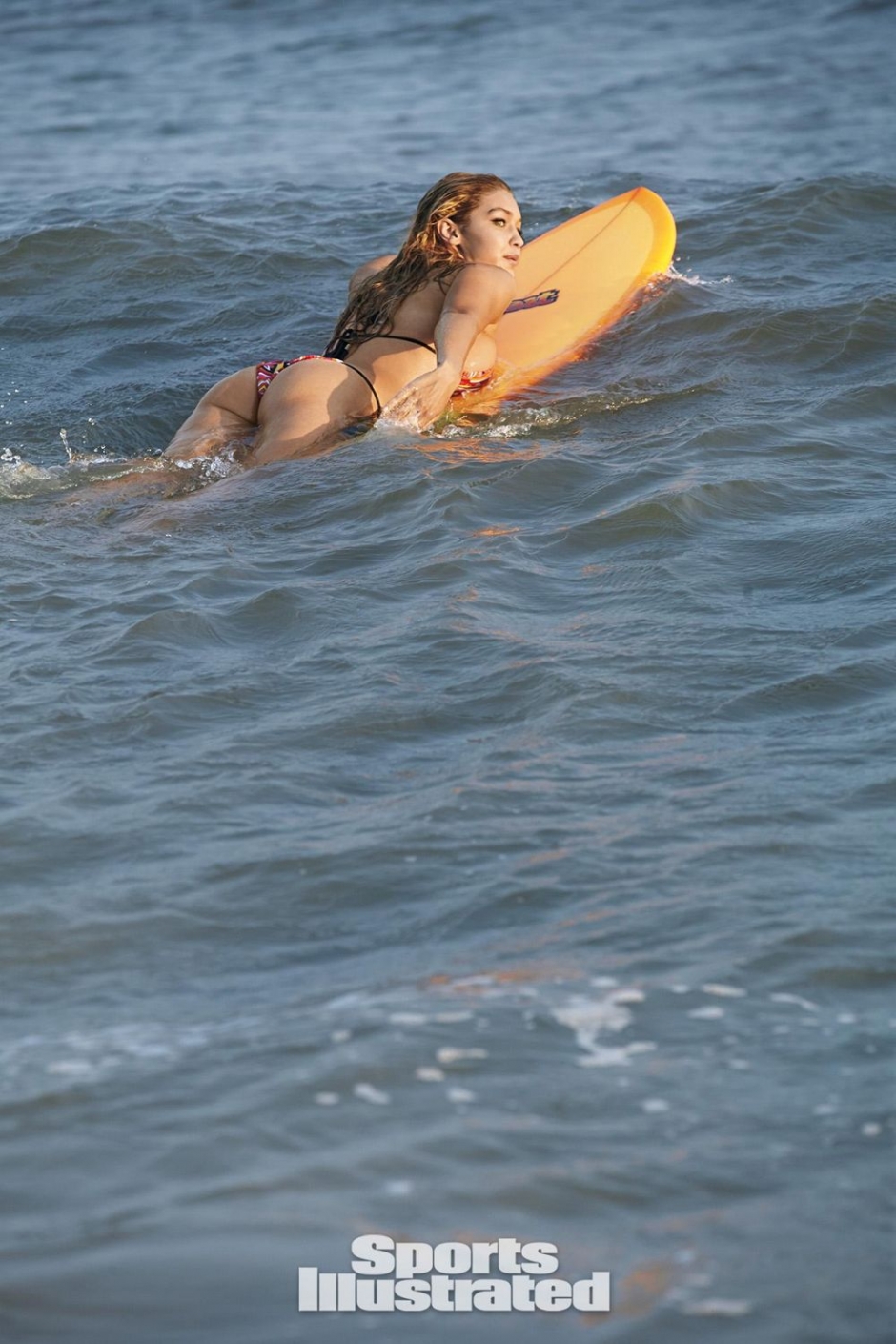 巴勒斯坦与荷兰混血Gigi Hadid性感体育画报专辑