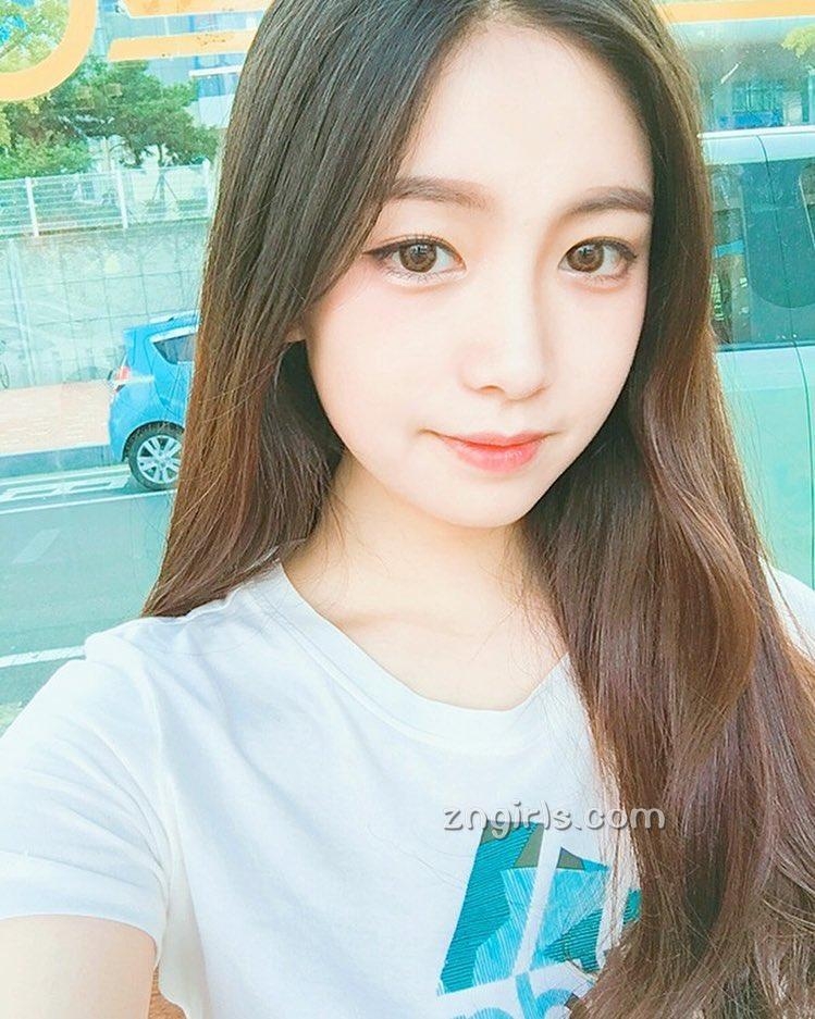 韩国法学系正妹李惠珍 虽然不是偶像却很得民心