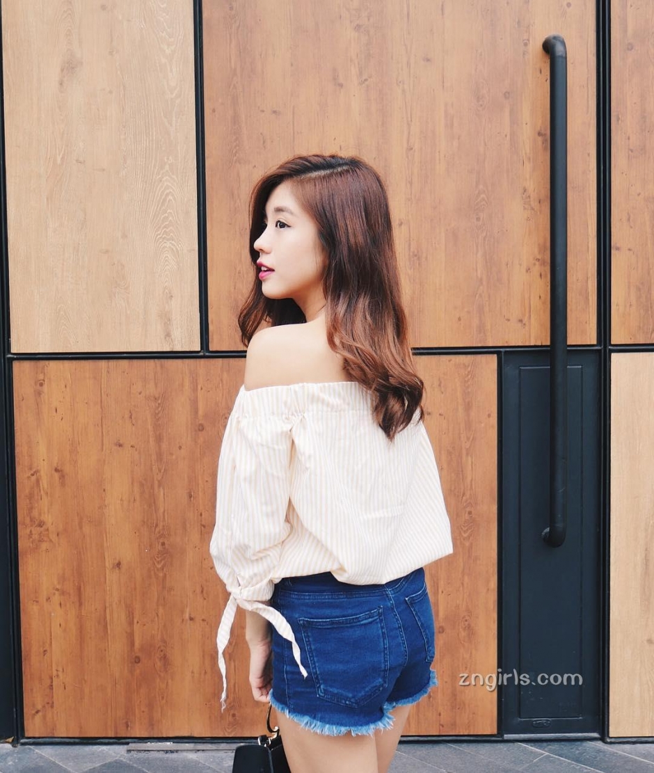 大马美女Kelly Tan清纯私房照笑容迷人