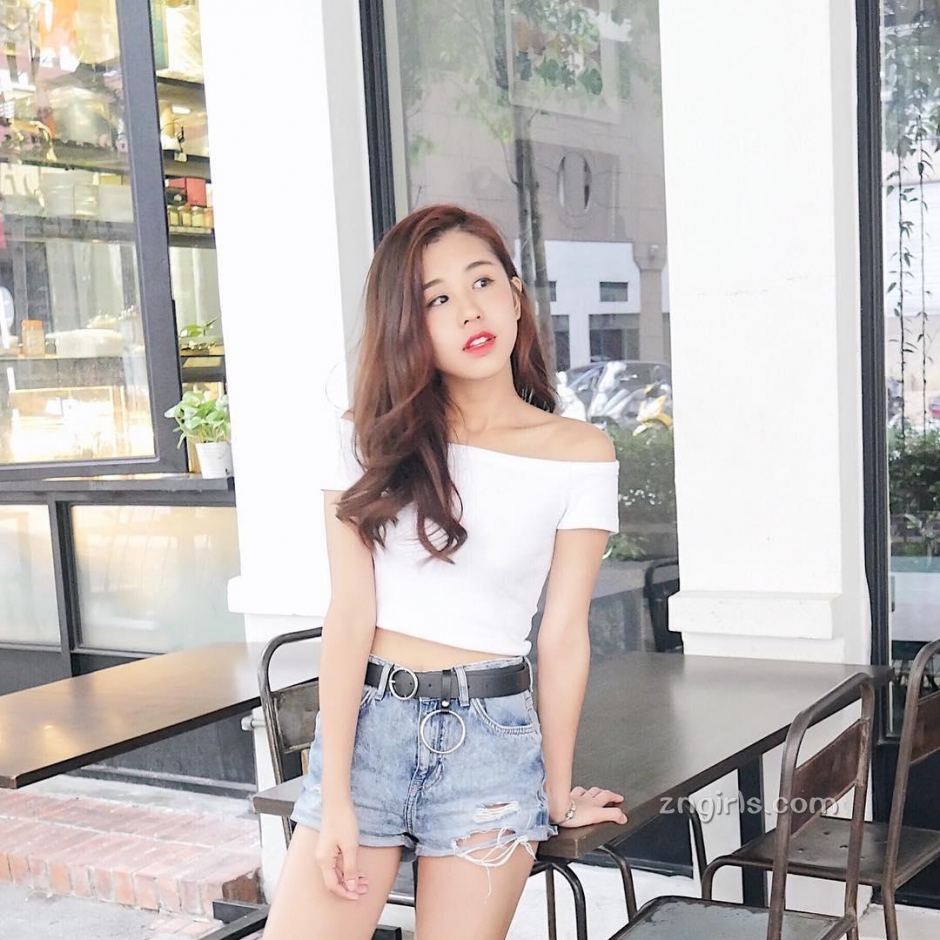 大马美女Kelly Tan清纯私房照笑容迷人