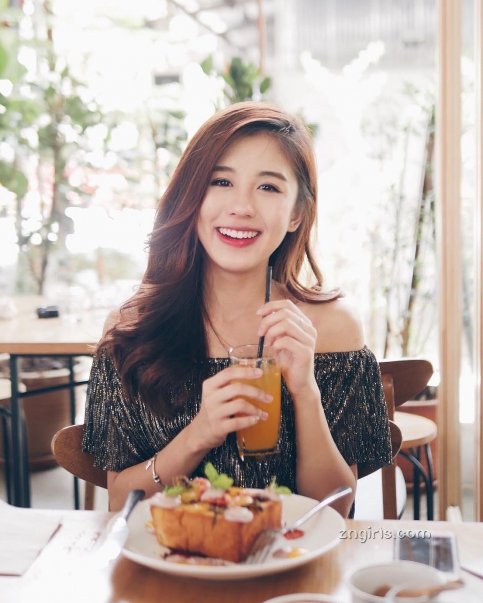 大马美女Kelly Tan清纯私房照笑容迷人