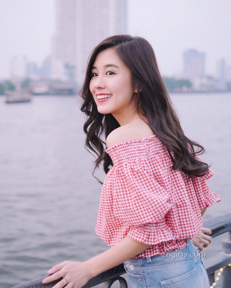 大马美女Kelly Tan清纯私房照笑容迷人