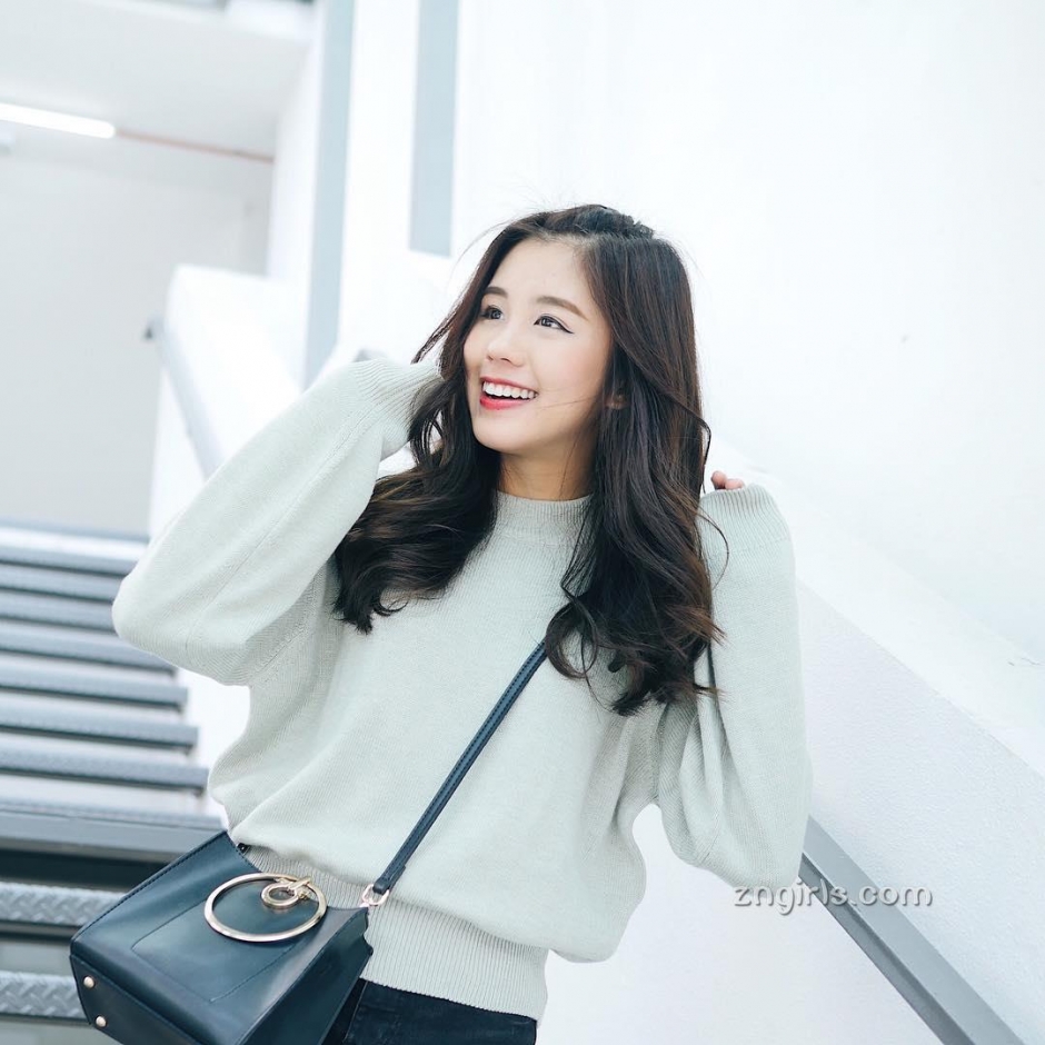 大马美女Kelly Tan清纯私房照笑容迷人