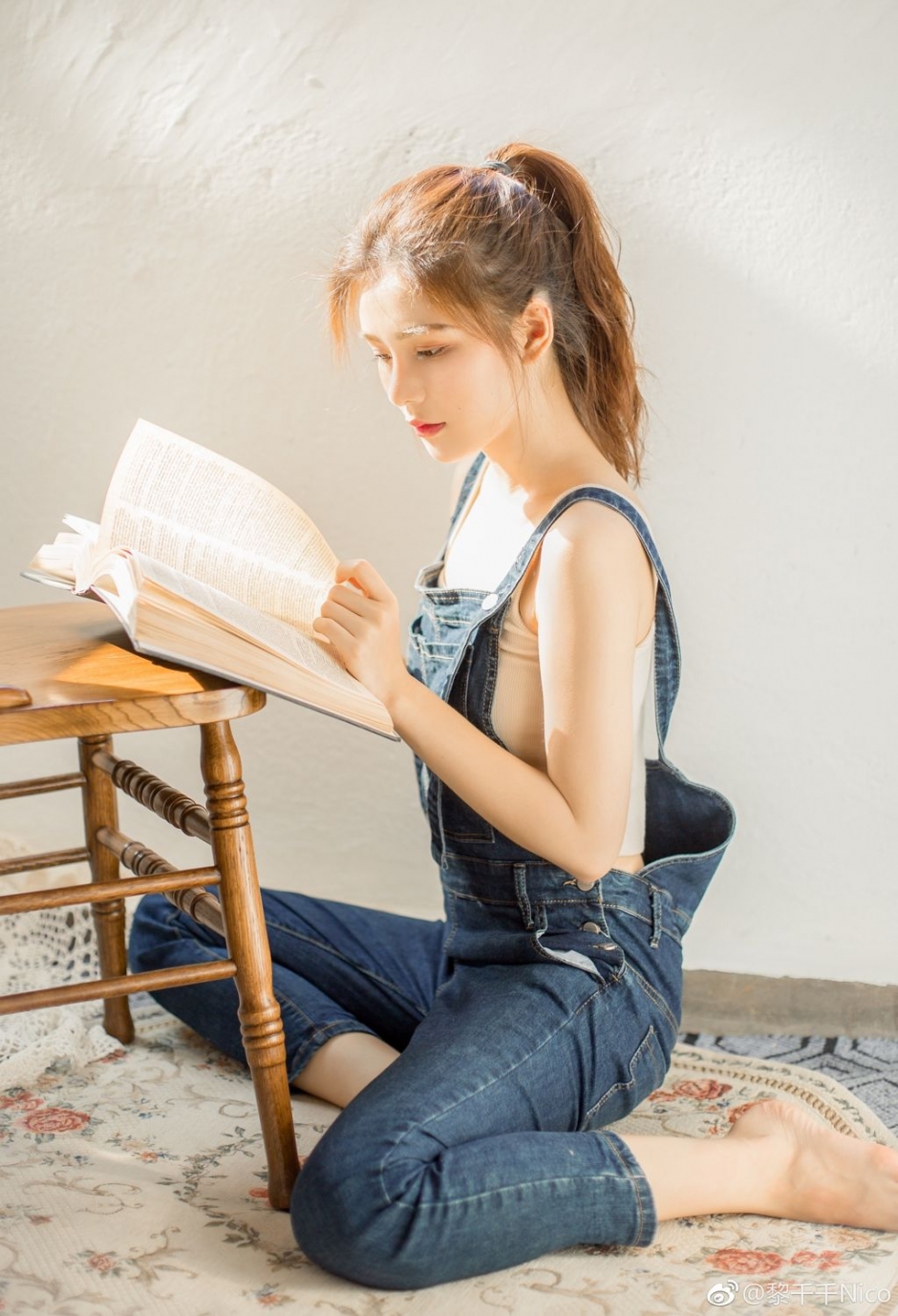 白嫩少女黎千千微博清纯写真