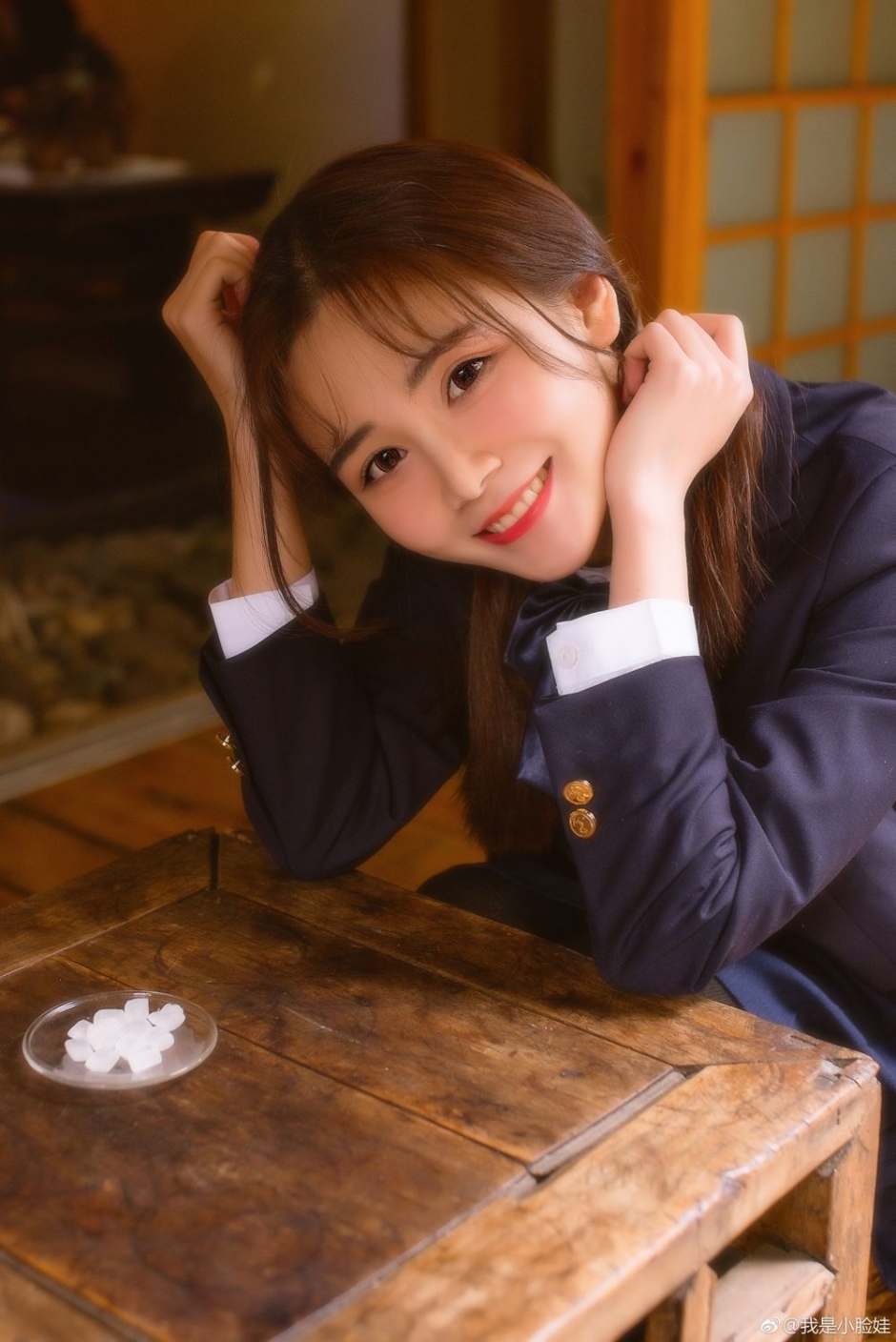 白嫩少女黎千千微博清纯写真