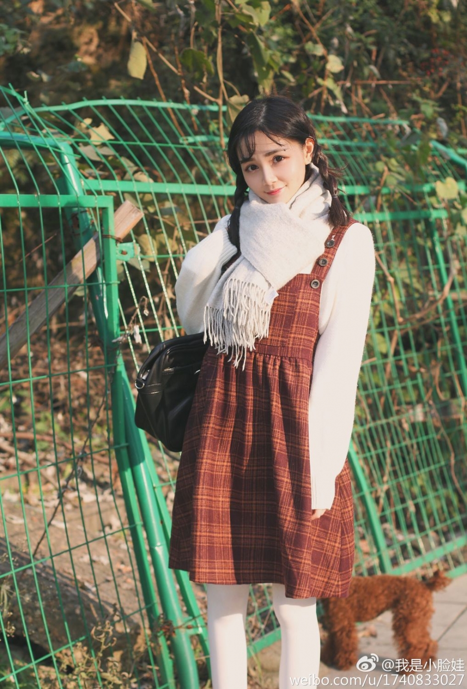 白嫩少女黎千千微博清纯写真