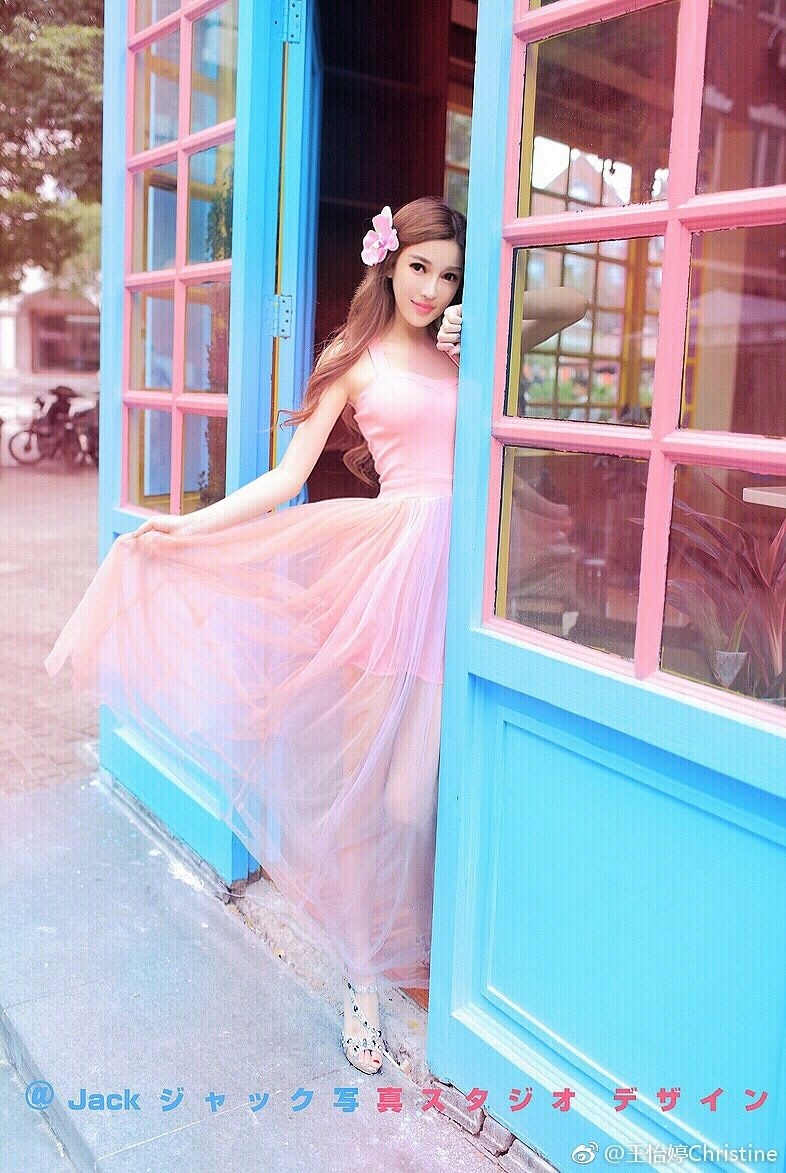 美女主播王怡婷微博清纯私房照