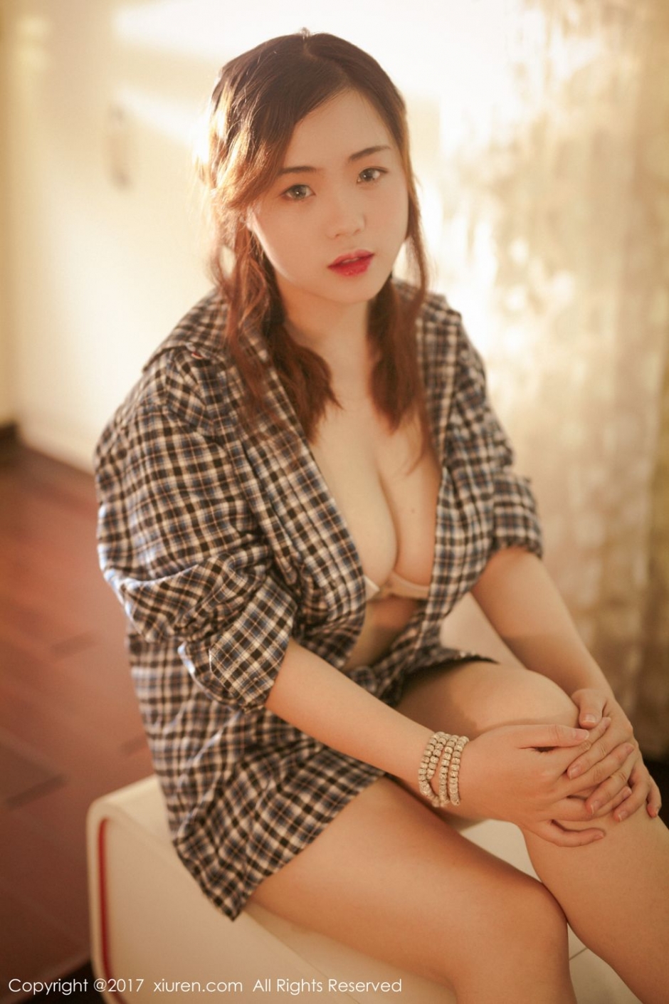 可爱萝莉米爱Demon半透内衣写真秀巨乳