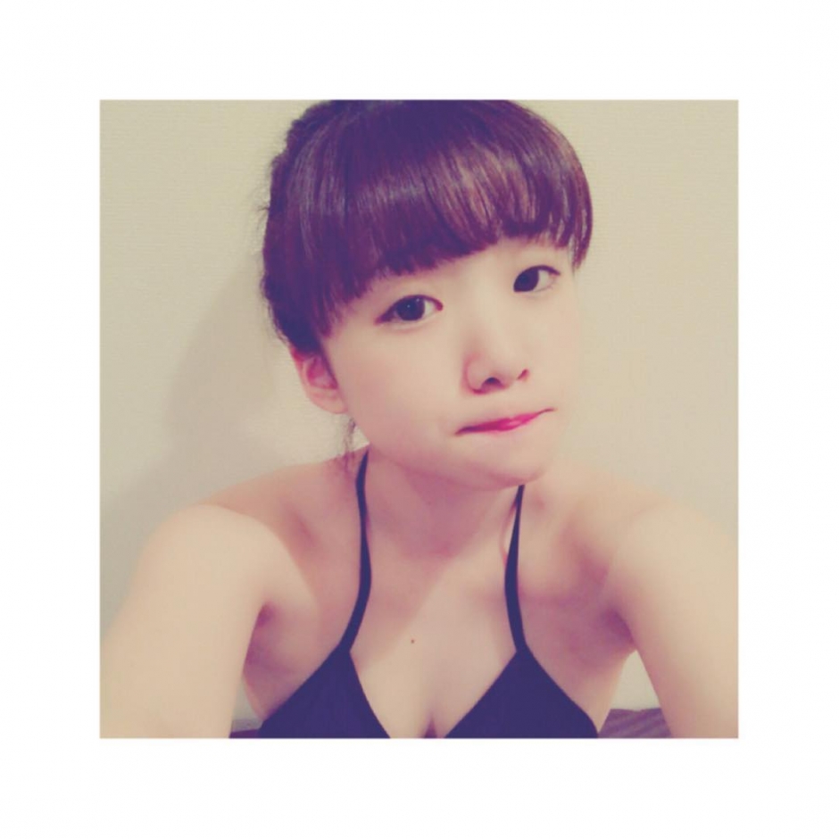 美女萝莉满川晴月清纯私房照