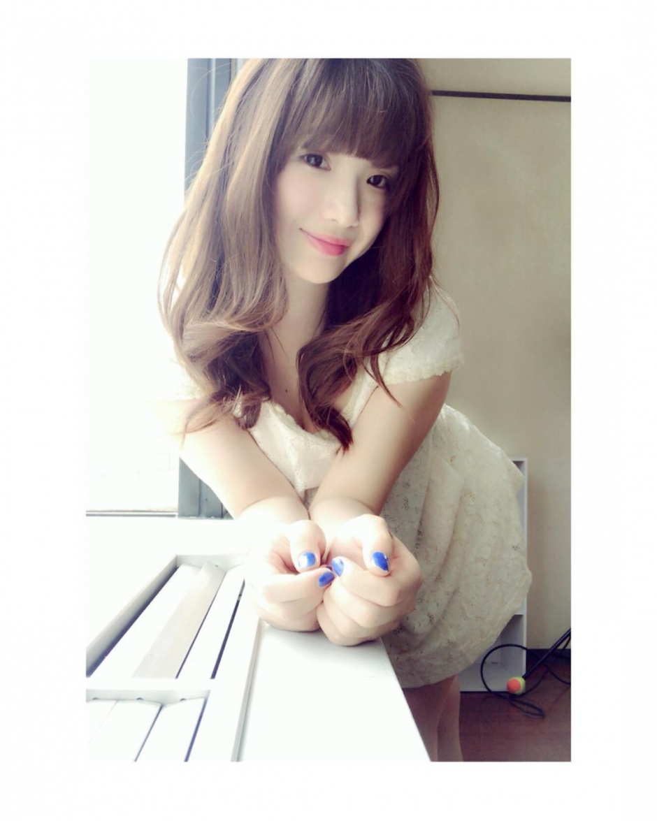 美女萝莉满川晴月清纯私房照