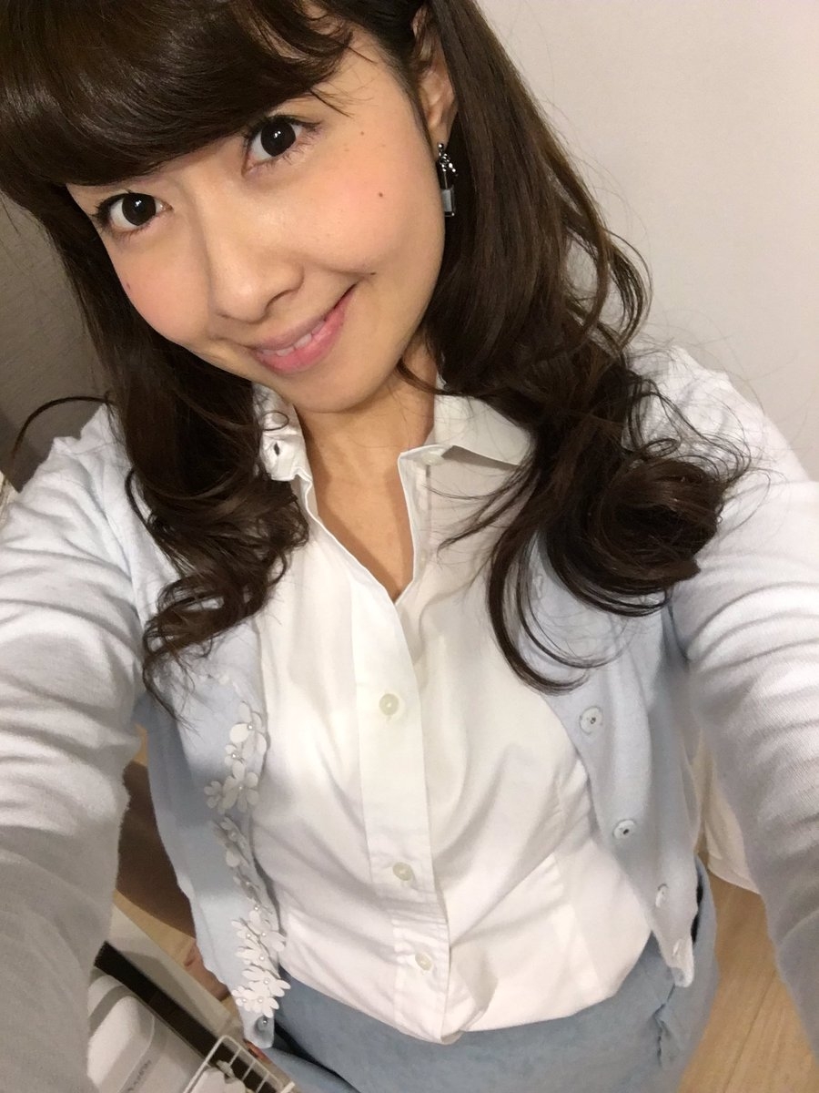 日本美女御姐成美清纯私房照